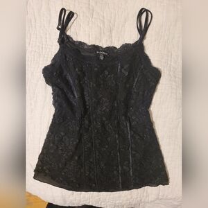 Cute corsette-like lace tank top